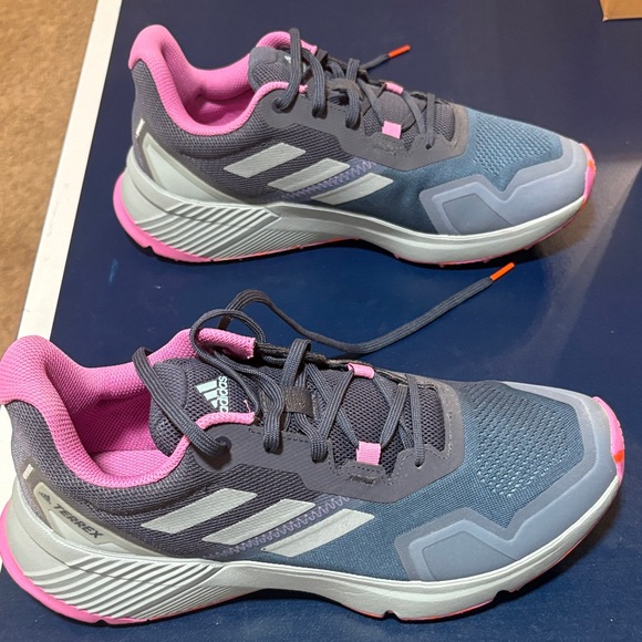 Adidas Women's Terrex Blue and Pink Athletic Shoes - Picture 2 of 8